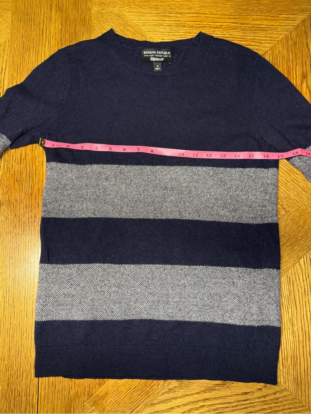 Banana Republic Filpucci Navy Merino Wool/Cashmere blend Crewneck Sweater - Picture 6 of 9